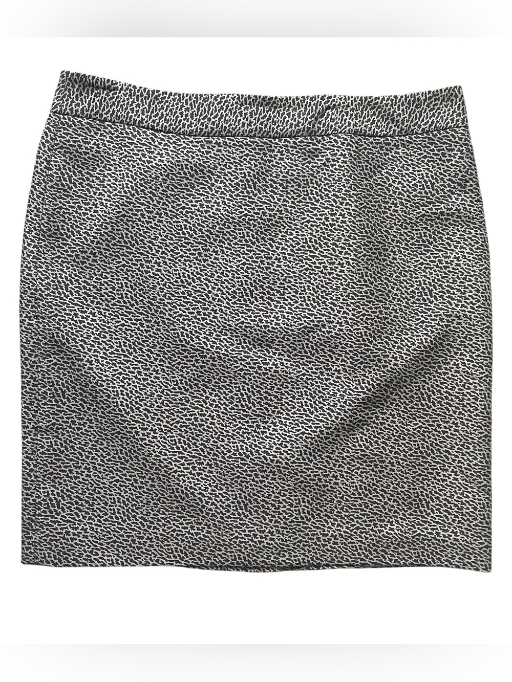 NWT Ann Taylor LOFT Silk blend Animal Print  mini pencil skirt